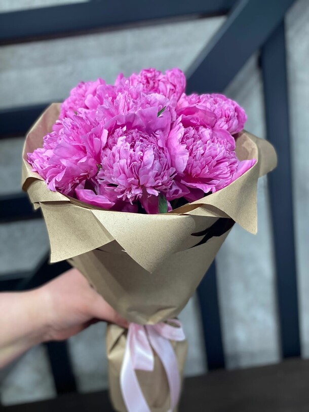 Букет цветов Малинка за 24489₽ с доставкой в Москве от Цветочки на Flawery
