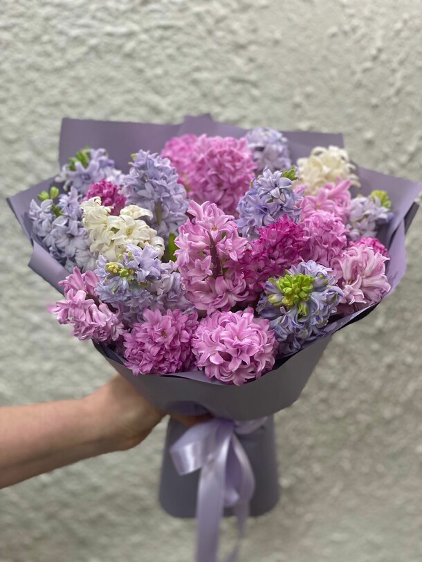 Букет из гиацинтов за 23249₽ с доставкой в Москве от Цветочки на Flawery