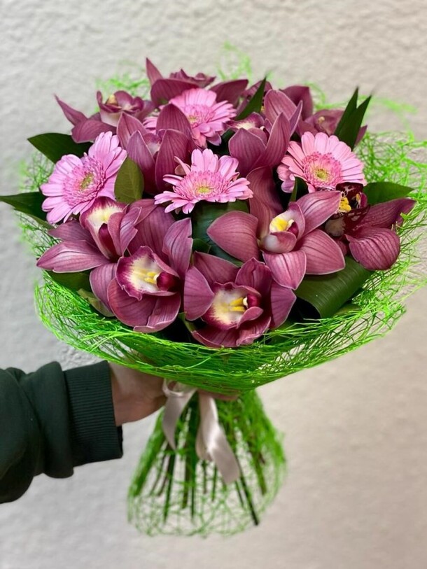 Букет цветов Pink dreams за 14916₽ с доставкой в Москве от Цветочки на Flawery
