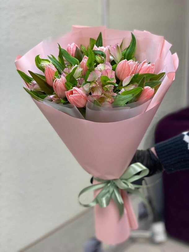 Букет цветов Немо за 14276₽ с доставкой в Москве от Цветочки на Flawery