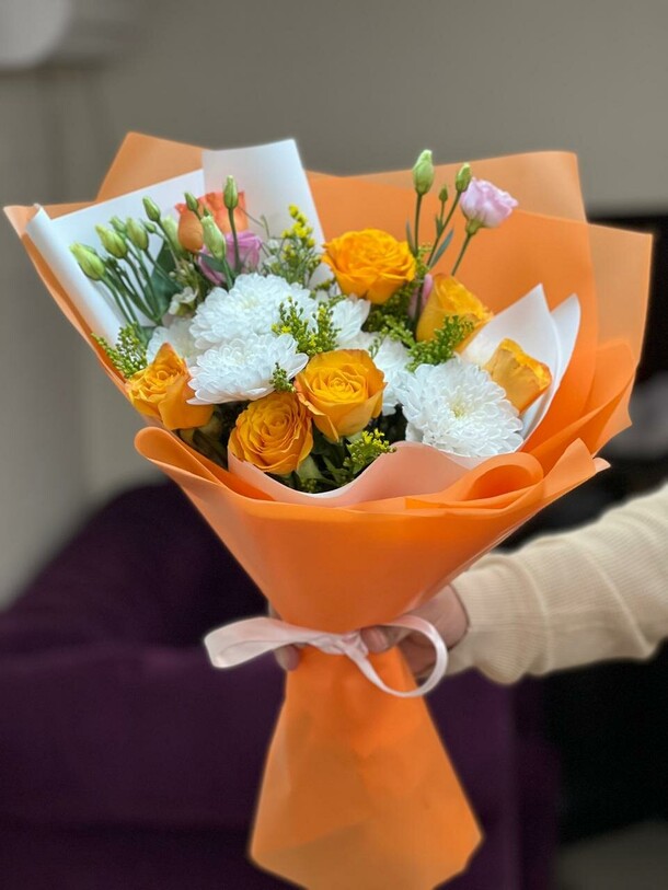 Букет цветов Лисичка за 14266₽ с доставкой в Москве от Цветочки на Flawery