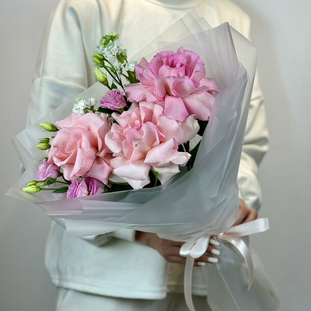 Букет цветов Симфония за 9865₽ с доставкой в Москве от Цветочки на Flawery