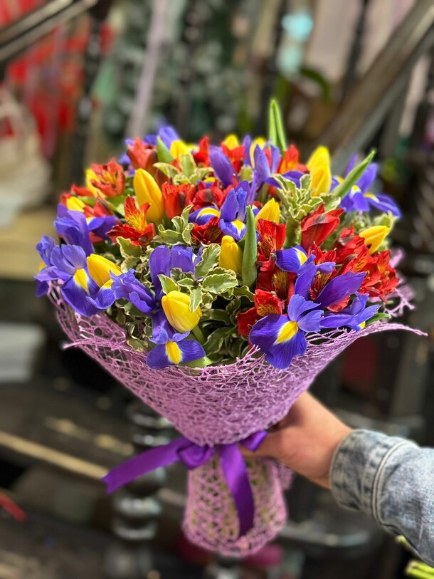 Букет "утренняя заря" за 16226₽ с доставкой в Москве от Цветочки на Flawery