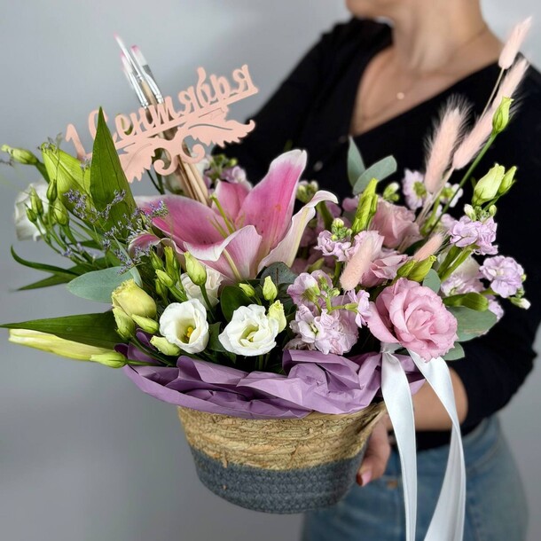 Букет "1 сентября" за 17170₽ с доставкой в Москве от Цветочки на Flawery