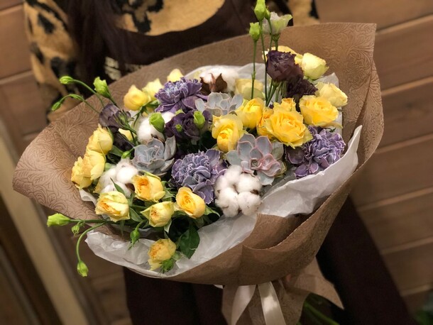 Букет цветов Иноземка за 29872₽ с доставкой в Москве от Цветочки на Flawery