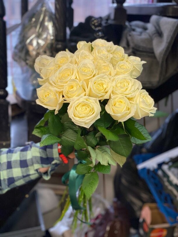 Букет цветов Яркость за 21687₽ с доставкой в Москве от Цветочки на Flawery