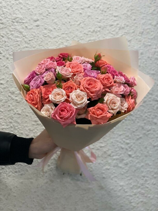 Букет цветов Все просто..... за 11567₽ с доставкой в Москве от Цветочки на Flawery