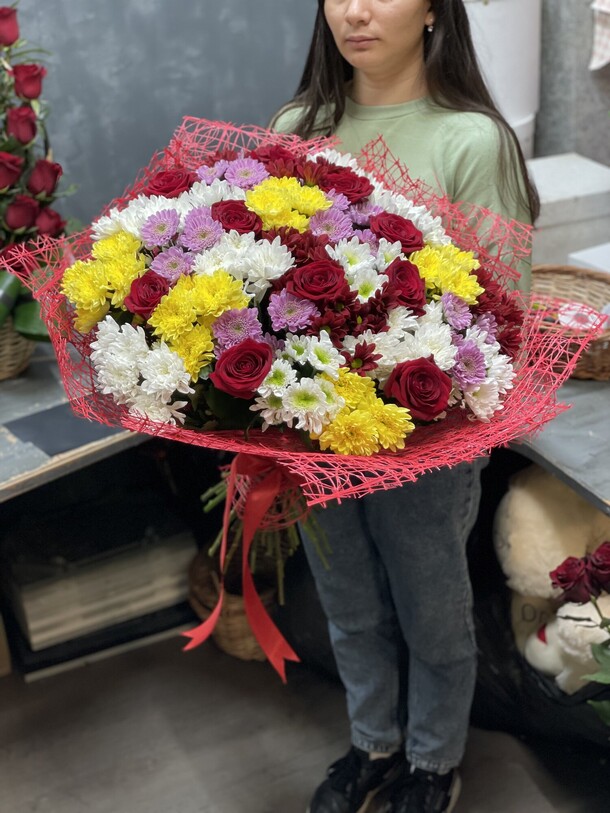 Букет отличный подарок для мамы  😍😍😍😍 за 11990₽ с доставкой в Москве от Цветы радости на Flawery