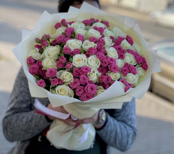 Букет цветов Супер букет 💐 сделано с любовью за 9700₽ с доставкой в Москве от Цветы радости на Flawery