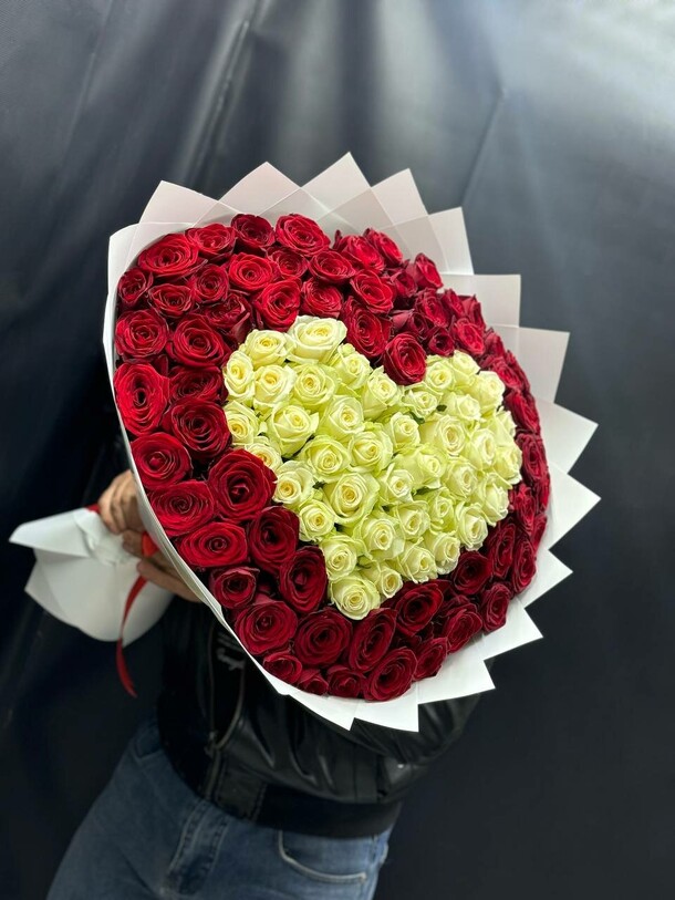 Букет цветов 101 роза – идеальный подарок для самых дорогих! 🌹 за 24690₽ с доставкой в Москве от Цветы радости на Flawery