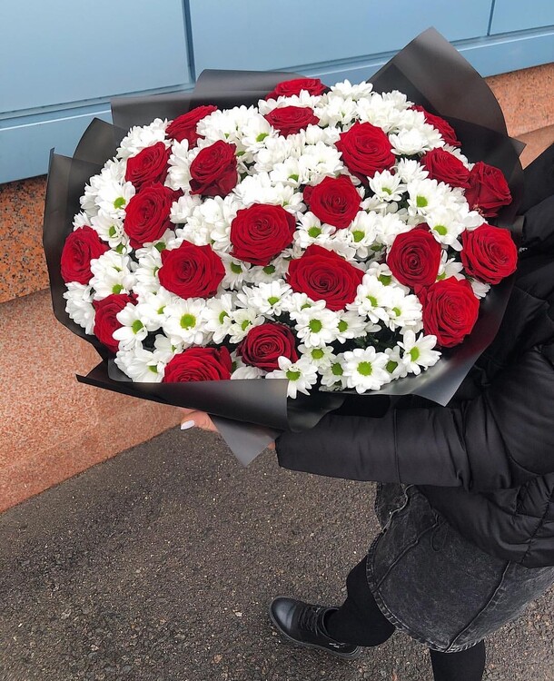 Букет цветов Tango за 12939₽ с доставкой в Москве от Rozamir на Flawery