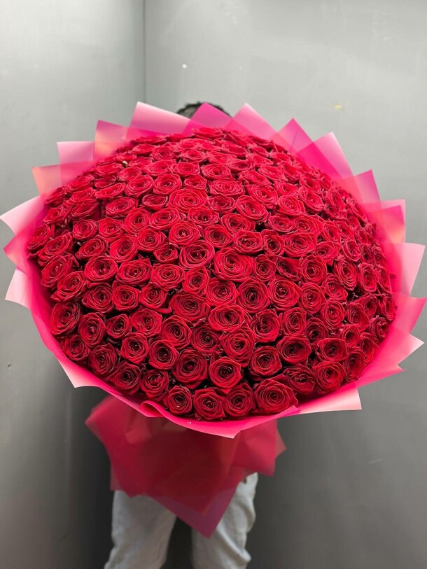 Букет из 151 красных роз за 38340₽ с доставкой в Москве от Redrose Красная роза на Flawery
