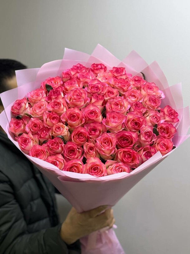 Букет из 55  роз за 10250₽ с доставкой в Москве от Redrose Красная роза на Flawery
