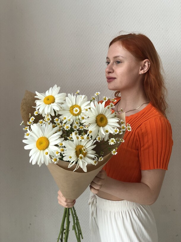 Букетик ромашек за 3949₽ с доставкой в Москве от Eva Flowers на Flawery