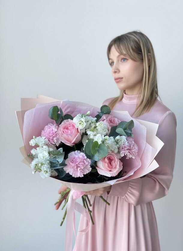 Букет с пионовидными розами пинк охара за 5990₽ с доставкой в Москве от Eva Flowers на Flawery