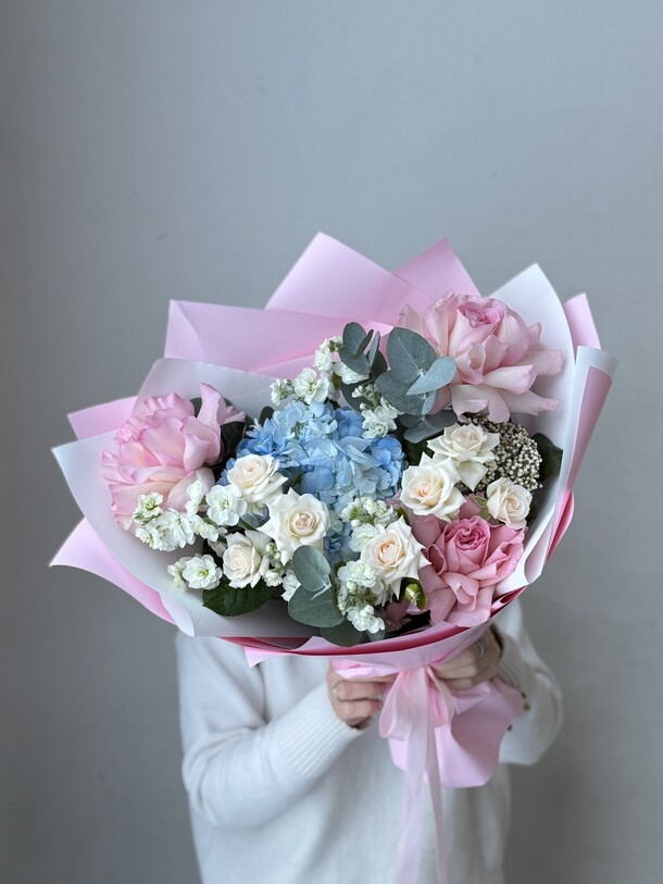 Букет с ароматными пионовидными розами за 6900₽ с доставкой в Москве от Family Flowers на Flawery