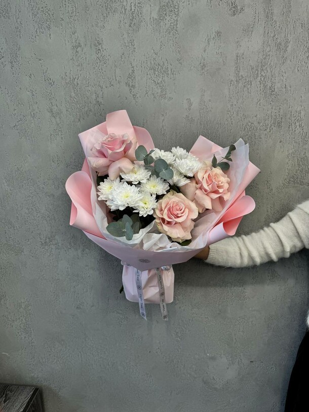 Букет с французкими розами за 3200₽ с доставкой в Москве от FLOWER TIME на Flawery