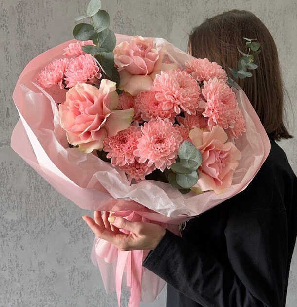 Букет "романтика" за 4200₽ с доставкой в Москве от FLOWER TIME на Flawery