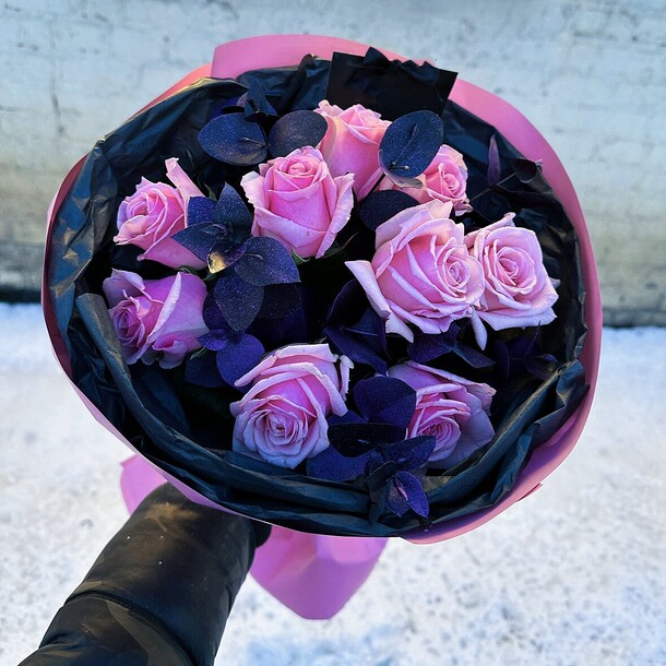 Букет цветов Бархат и пудра за 4290₽ с доставкой в Москве от Flowers Mafia на Flawery
