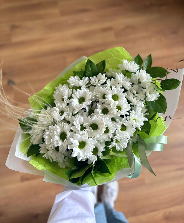 Букет цветов Ромашки за 5720₽ с доставкой в Москве от Flowers Mafia на Flawery