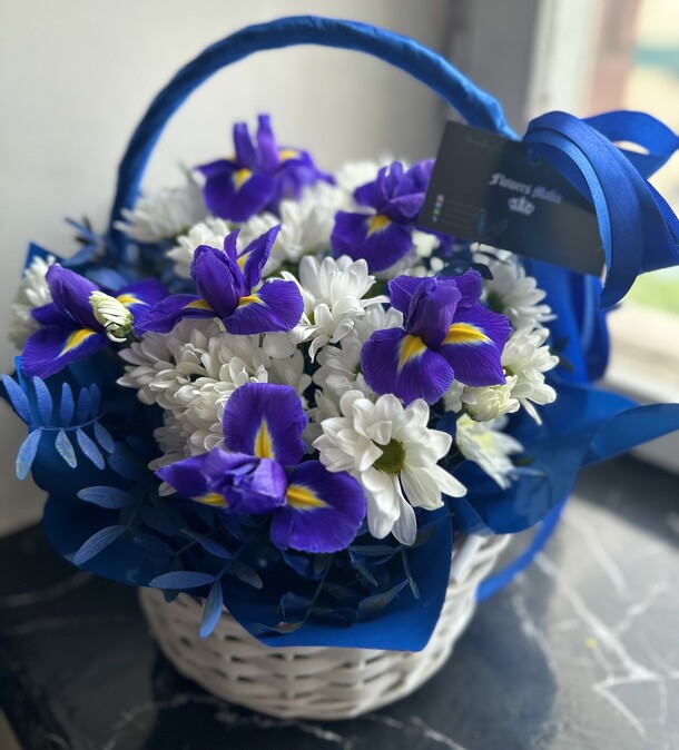 Букет цветов Синий иней за 5940₽ с доставкой в Москве от Flowers Mafia на Flawery