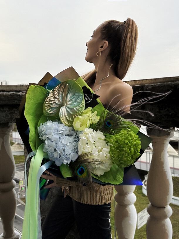 Букет цветов Болотный лотос за 7755₽ с доставкой в Москве от Flowers Mafia на Flawery