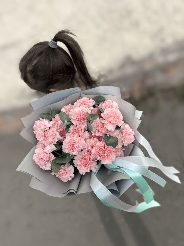 Букет цветов Милый сюрприз за 6490₽ с доставкой в Москве от Flowers Mafia на Flawery