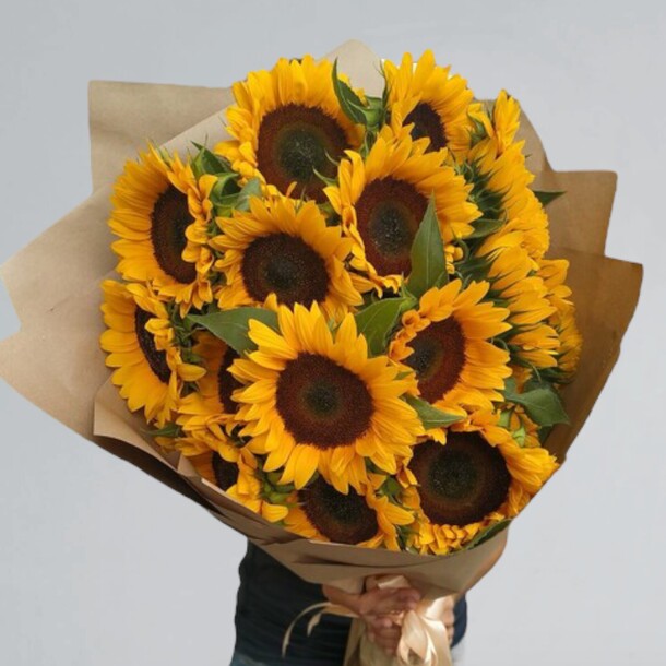 Букет цветов Подсолнух букет за 10529₽ с доставкой в Москве от Mary Flowers на Flawery