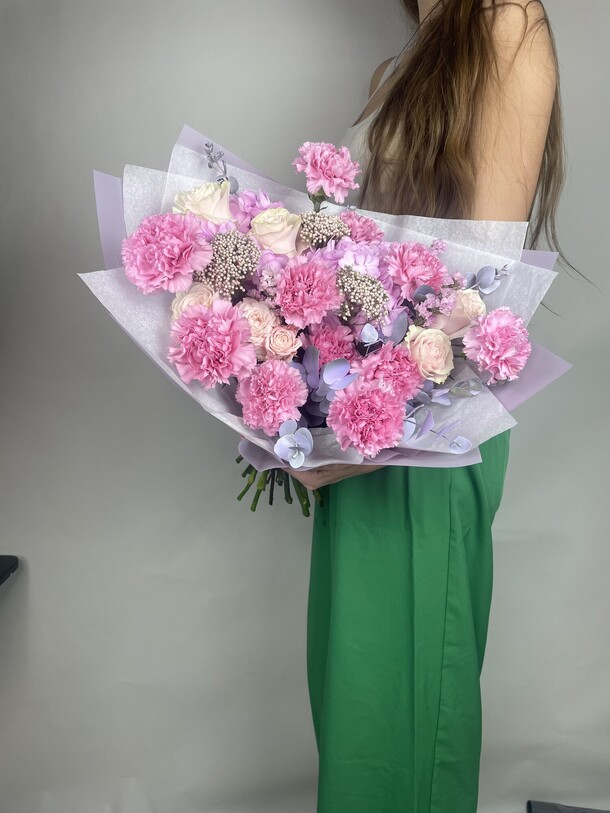 Букет цветов Dianthus spring за 5730₽ с доставкой в Москве от Simone Martini на Flawery