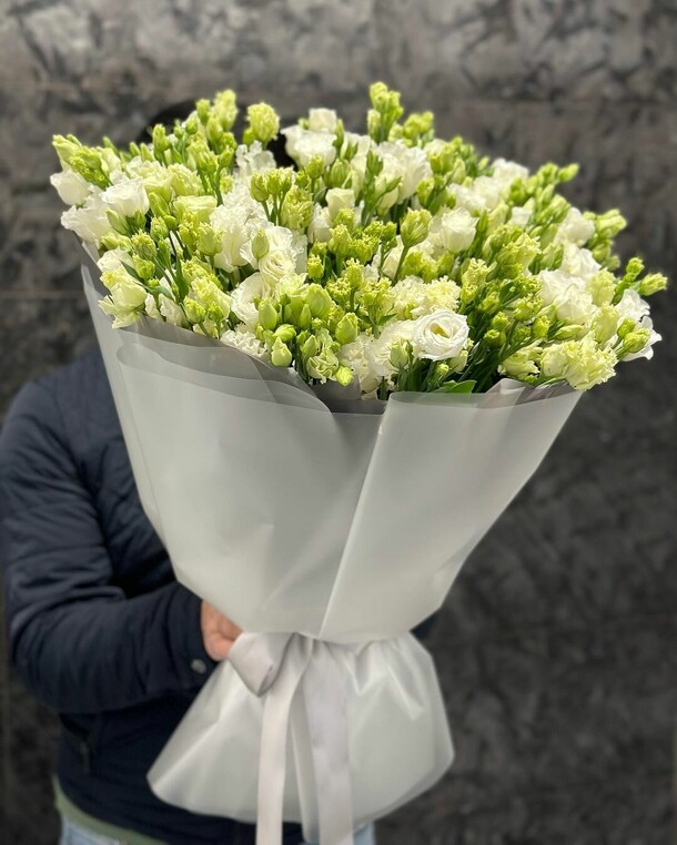 Букет цветов Эустома белая за 25942₽ с доставкой в Москве от LILI FLOWERS на Flawery
