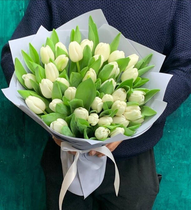 Букет цветов Тюльпаны белые за 14845₽ с доставкой в Москве от GOLDEN ROSE на Flawery