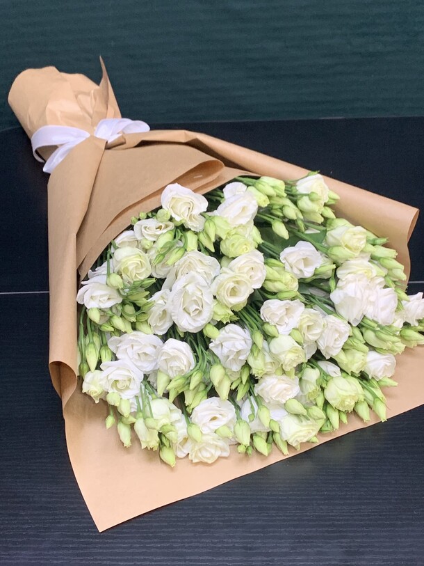 Букет цветов Эустома белая 15 за 6698₽ с доставкой в Москве от GOLDEN ROSE на Flawery