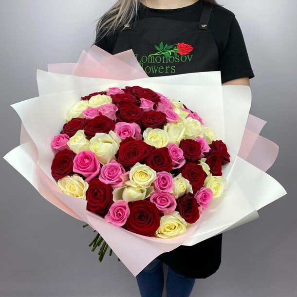 Букет из 59 одноголовых роз за 12000₽ с доставкой в Москве от Lomonosov Flowers на Flawery