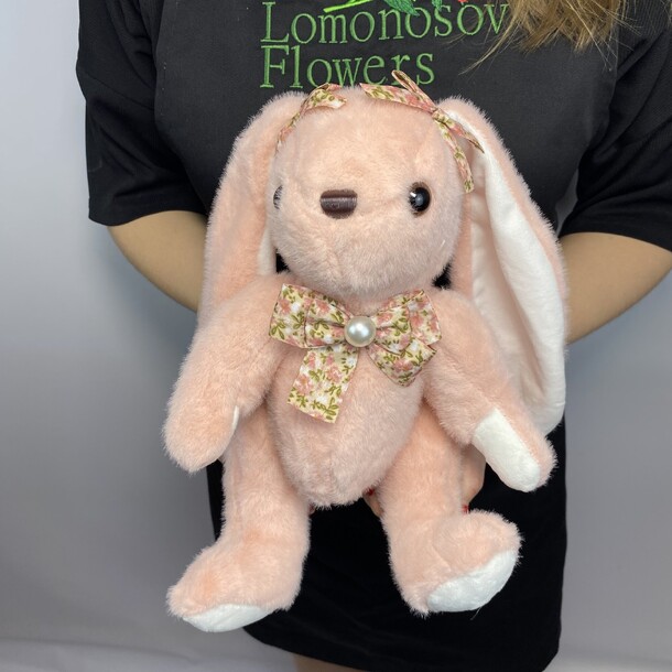 Мягкая игрушка розовый зайчик за 1990₽ с доставкой в Москве от Lomonosov Flowers на Flawery