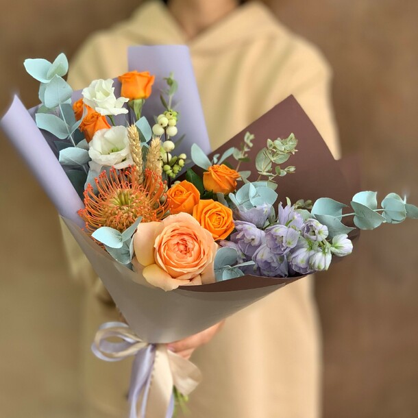 Букет цветов Живописная осень за 5310₽ с доставкой в Москве от Mango la fiori на Flawery