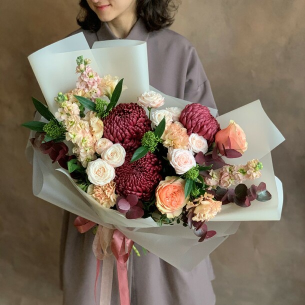Букет цветов Магический рубин за 10360₽ с доставкой в Москве от Mango la fiori на Flawery
