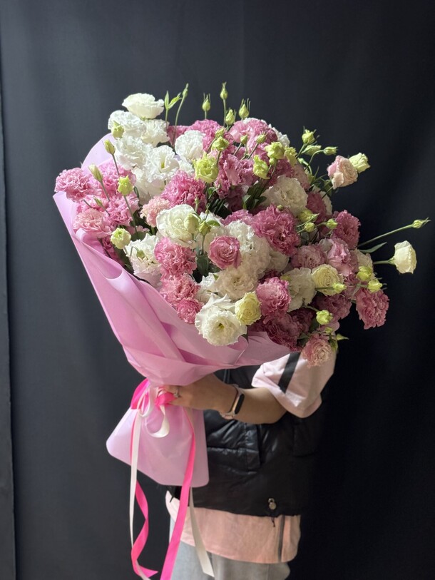 Букет цветов Пышный букет из эустом за 15399₽ с доставкой в Москве от ANADIA FLOWERS на Flawery