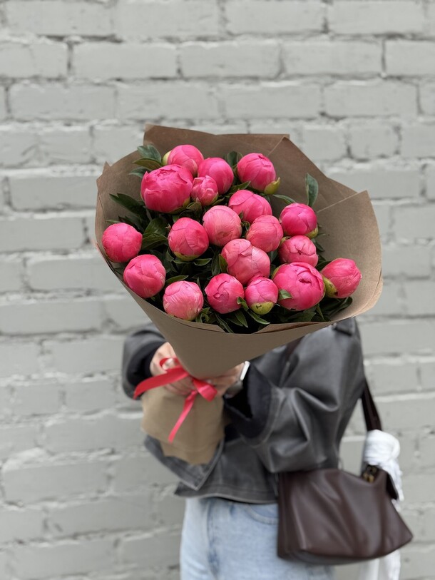 Букет цветов Коралловые пионы 19 шт за 16700₽ с доставкой в Москве от ANADIA FLOWERS на Flawery