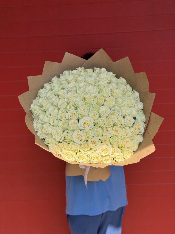 Букет цветов Роза белая  101 шт😍😍😍 за 29800₽ с доставкой в Москве от ANADIA FLOWERS на Flawery