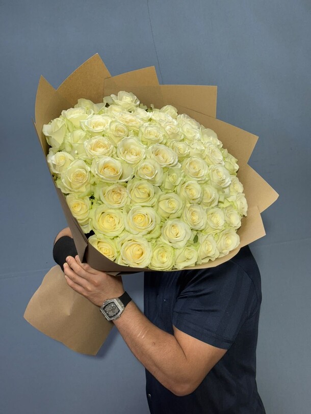 Букет цветов Белые розы 51 шт за 17399₽ с доставкой в Москве от ANADIA FLOWERS на Flawery