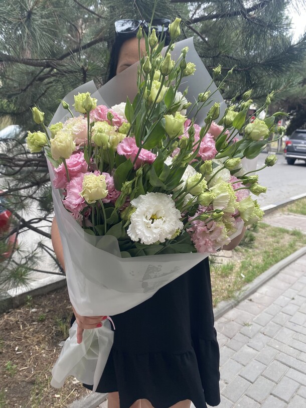 Букет эустомы за 3800₽ с доставкой в Анапе от BLOOM на Flawery