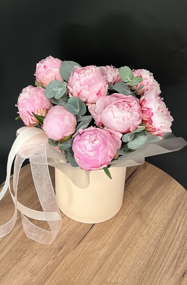 Букет цветов Пион сара за 5500₽ с доставкой в Москве от Diana Flowers на Flawery