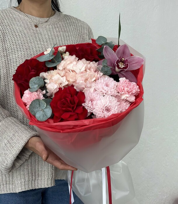 Любовь❤️❤️❤️, артикул F1521549 - 5900 рублей, доставка по городу. Flawery - доставка цветов
