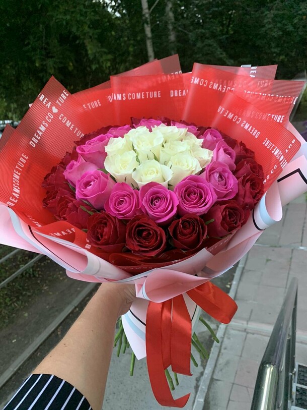 Роза Роза спрей Ред Сенсейшн (Red Sensation) (2239): купить