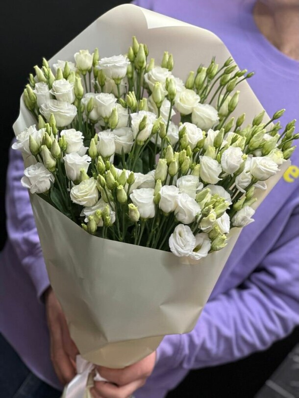 Букет из 9 белых эустом за 5100₽ с доставкой в Москве от Цветочник на Flawery