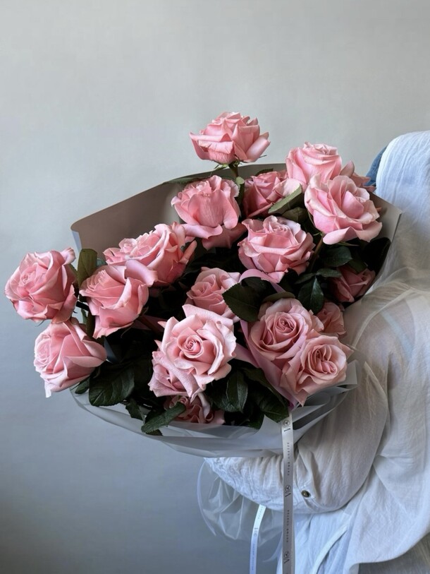 Букет из роз би свит за 15990₽ с доставкой в Москве от Пятый Цветок на Flawery