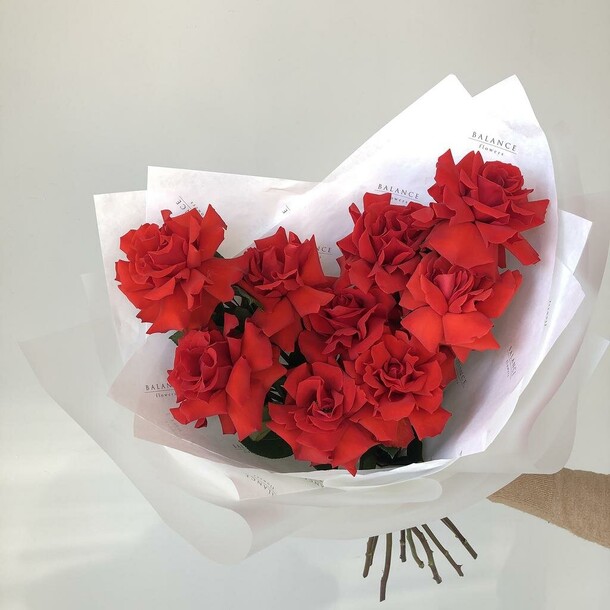 Букет французских роз за 4389₽ с доставкой в Москве от Viol botanical на Flawery