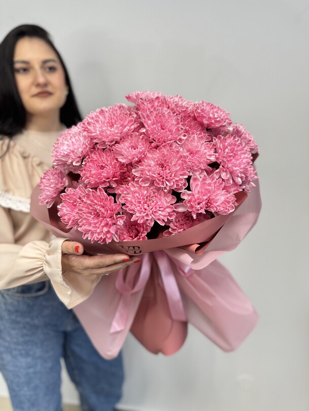 Букет цветов Пышные хризантем за 3630₽ с доставкой в Москве от Viol botanical на Flawery