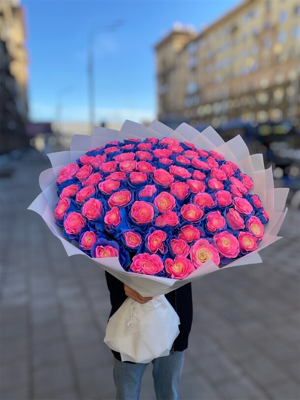 Букет цветов Шикарная роза эквадор за 32700₽ с доставкой в Москве от Beauty Flowers на Flawery