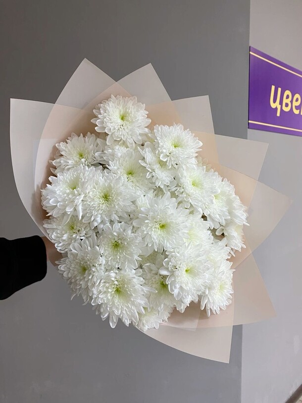 Букет цветов Хризантема кустовая за 3600₽ с доставкой в Москве от Beauty Flowers на Flawery